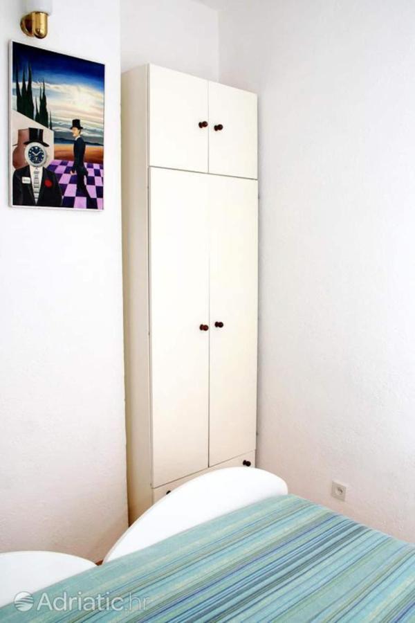 Apartments Adriana Бол Экстерьер фото